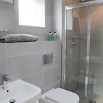 度假居 Beautiful 3 Bedroom House,