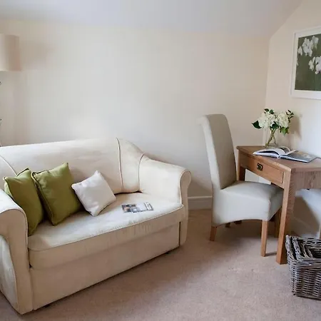 Beautiful 3 Bedroom House, هاروغايت